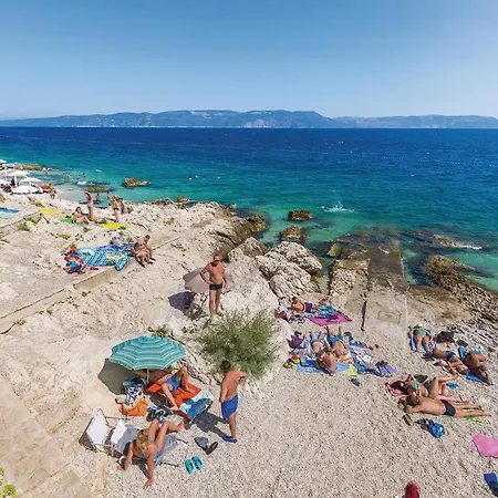 아파트 Amazing In With Kitchen