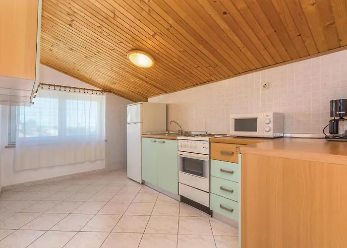 Amazing In With Kitchen