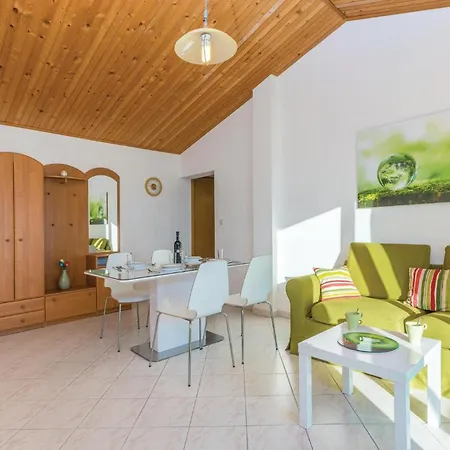 Cozy In With House Sea View Rabac